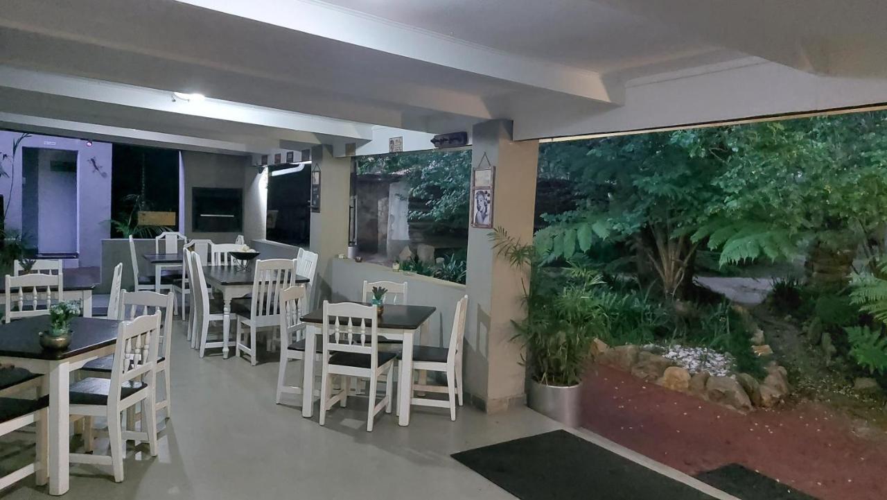 Wayside Lodge 上瓦特法尔 外观 照片