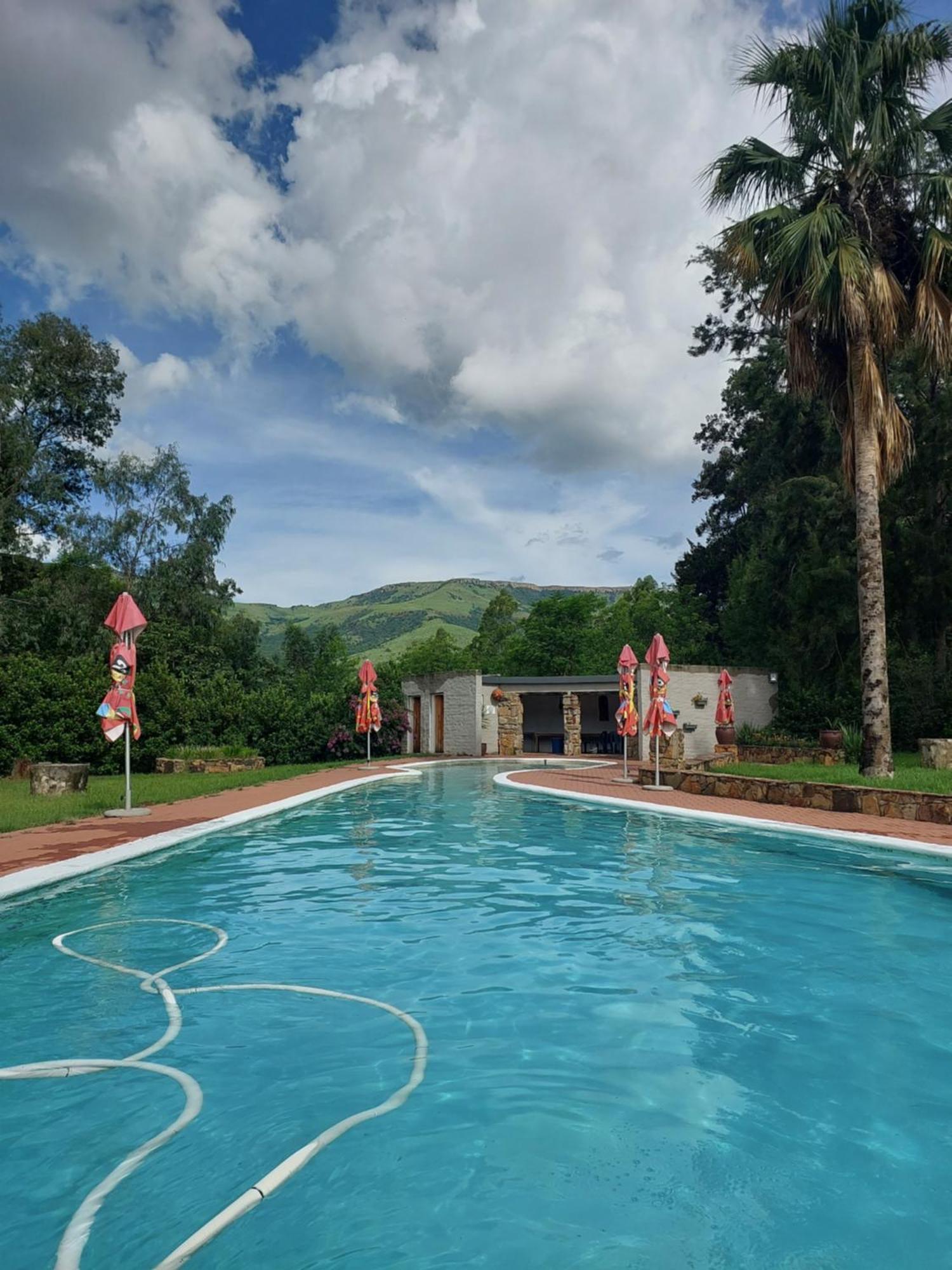Wayside Lodge 上瓦特法尔 外观 照片