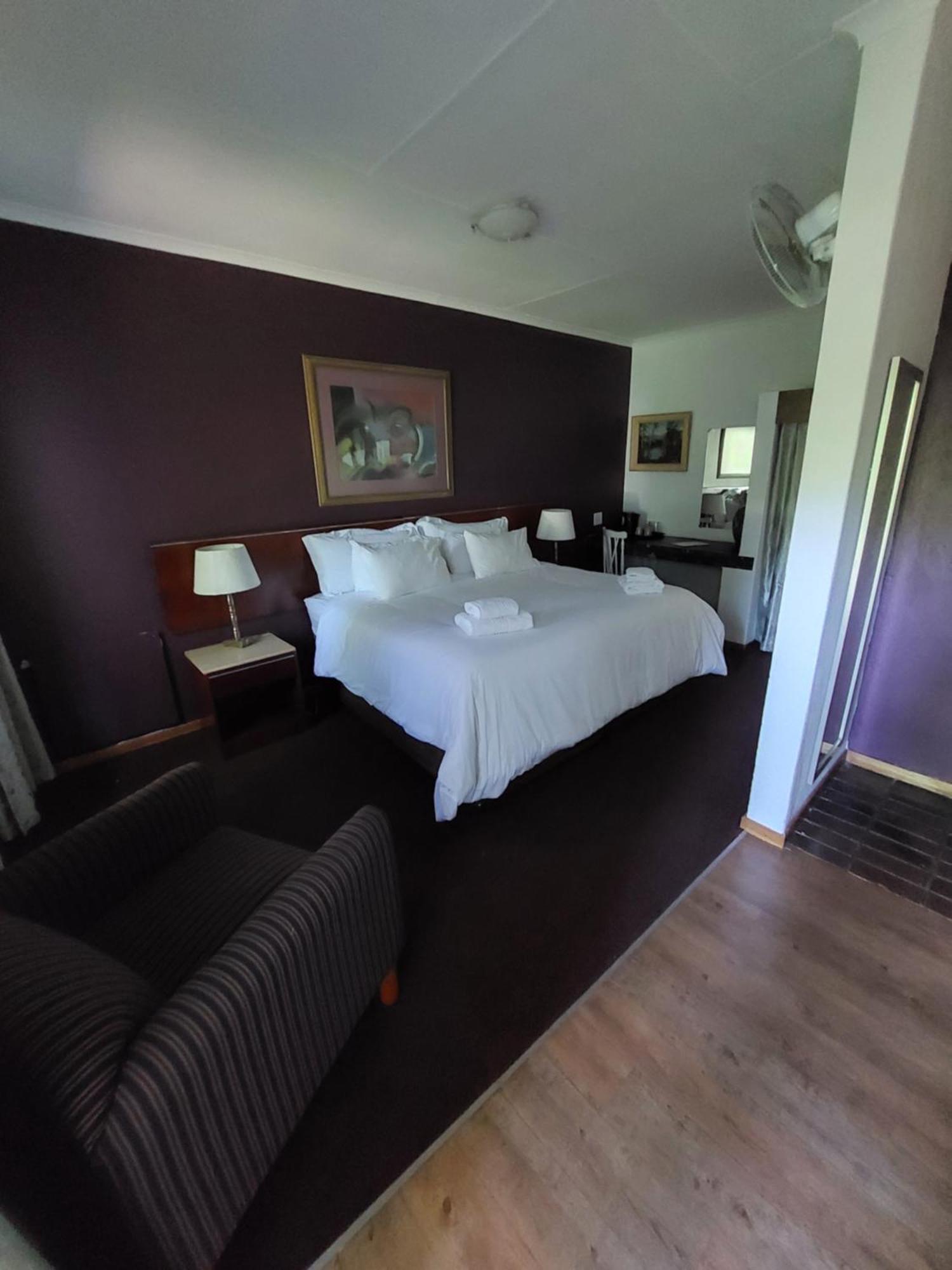 Wayside Lodge 上瓦特法尔 外观 照片